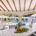 Villa Pakatoa