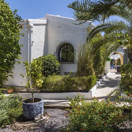 Villa Pakatoa *