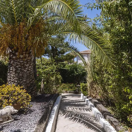 Вилла Pakatoa *